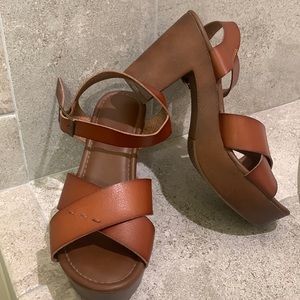 Heeled sandals